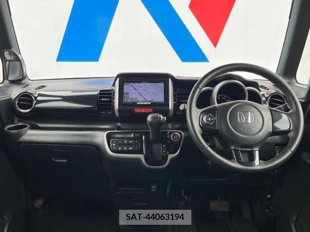Honda N BOX CUSTOM 2013-08 306505-1