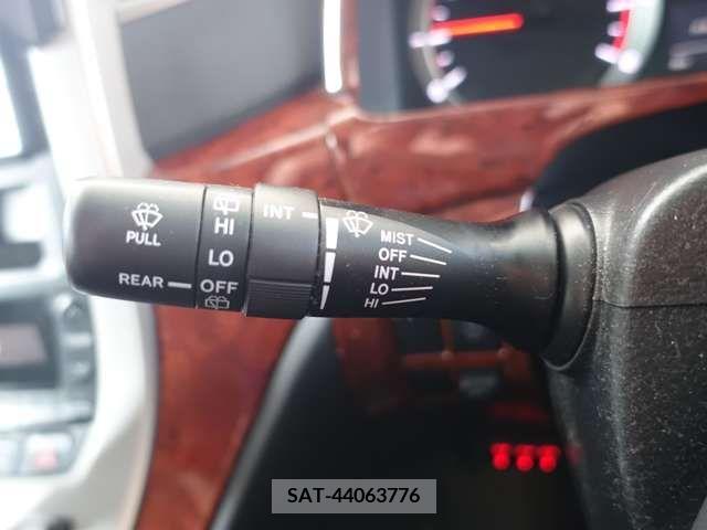 Toyota VELLFIRE 2010-12 212082-18