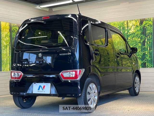 Suzuki WAGON R 2017-12 382506-17
