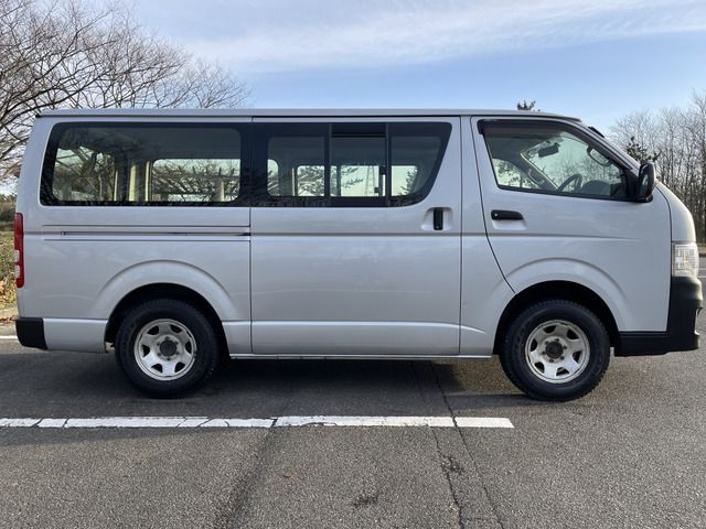 Toyota HIACE VAN 2013-12 1501-17