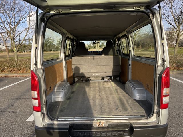 Toyota HIACE VAN 2013-12 1501-8