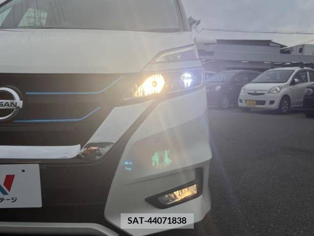 Nissan SERENA 2019-06 383970-13
