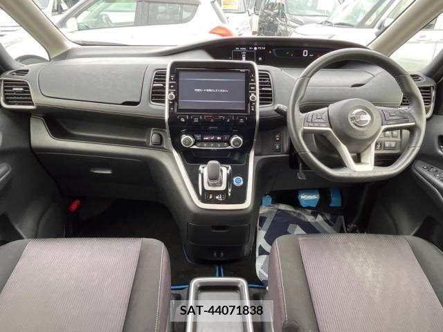 Nissan SERENA 2019-06 383970-1