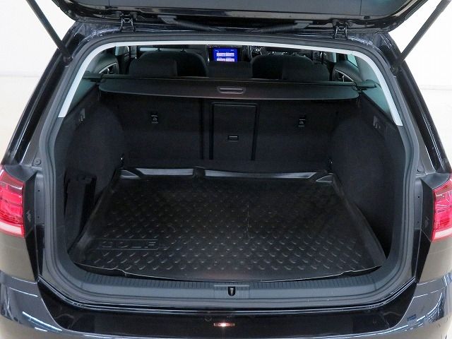 VolksWagen GOLF VARIANT 2019-11 3692-13