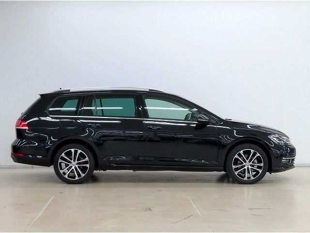 VolksWagen GOLF VARIANT 2019-11 3692-17