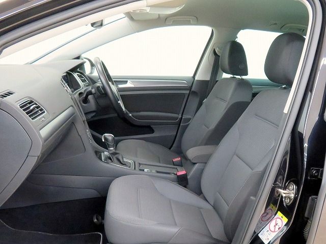 VolksWagen GOLF VARIANT 2019-11 3692-4