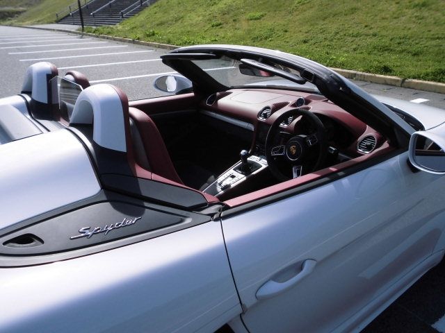Porsche 718 Spyder 2020-05 2899-22