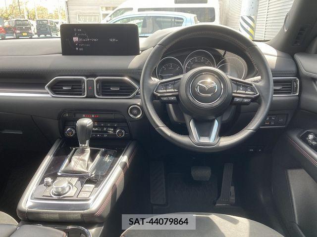 Mazda CX-8 2022-01 266301-1