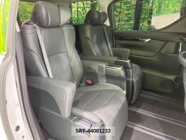Toyota ALPHARD 2023-03 355552-9