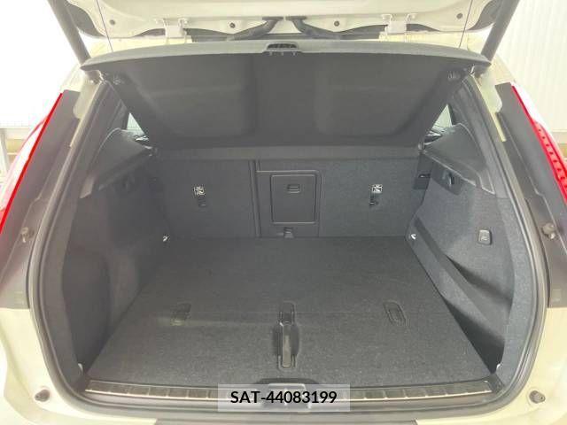 Volvo XC40 2019-07 346903-14
