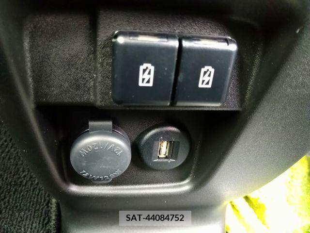 Suzuki SPACIA 2023-07 382945-23