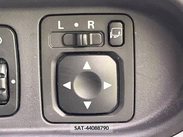 Mitsubishi I 2013-06 256296-7