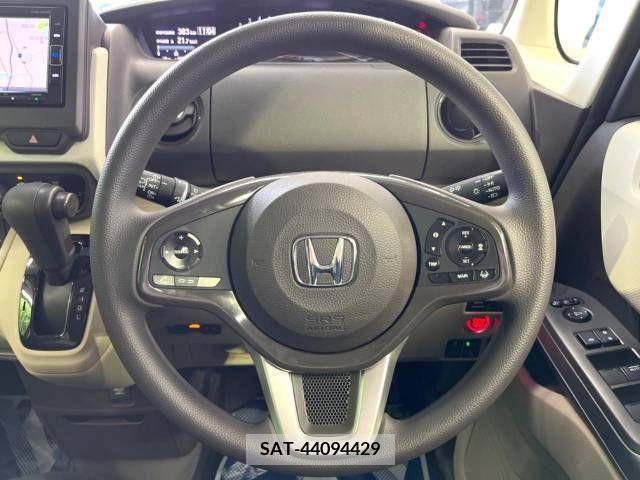 Honda N BOX 2018-02 256504-11