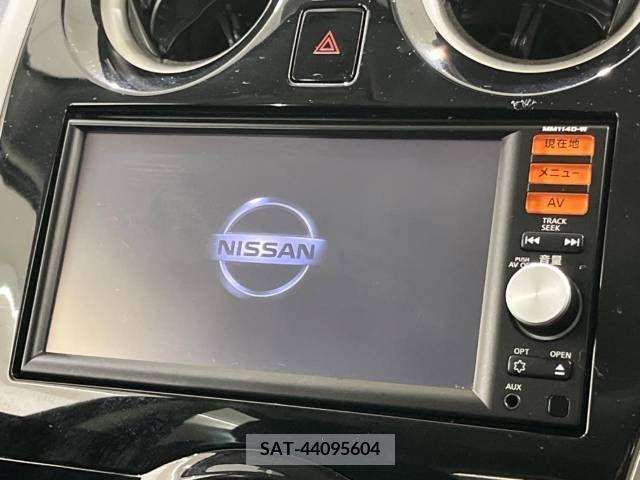 Nissan NOTE 2015-06 379638-2