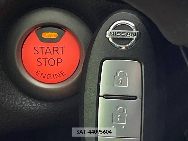 Nissan NOTE 2015-06 379638-6