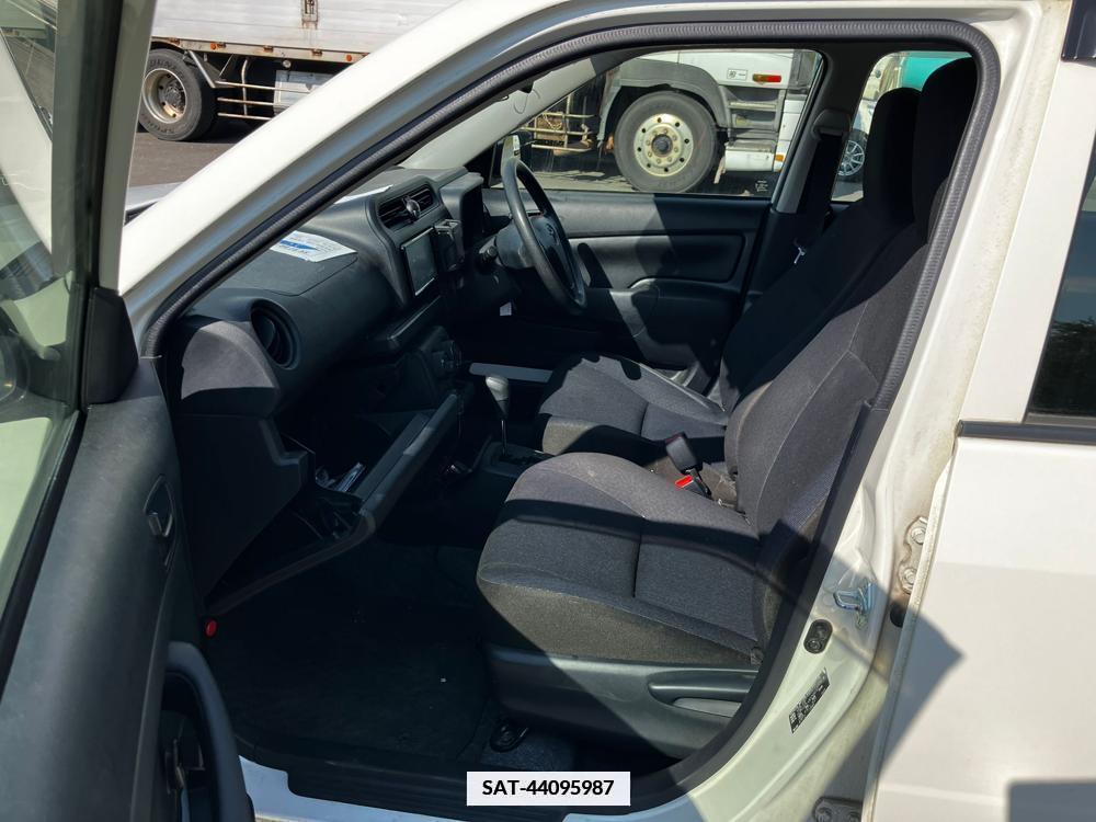 Toyota PROBOX VAN 2017-07 334665-9
