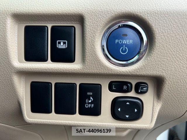 Toyota SAI 2013-02 300575-15