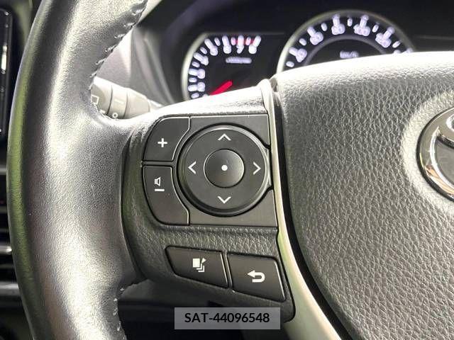 Toyota VOXY 2015-12 289125-4