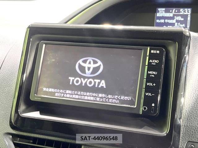 Toyota VOXY 2015-12 289125-2