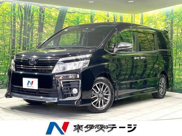 Toyota VOXY 2015-12 289125-0