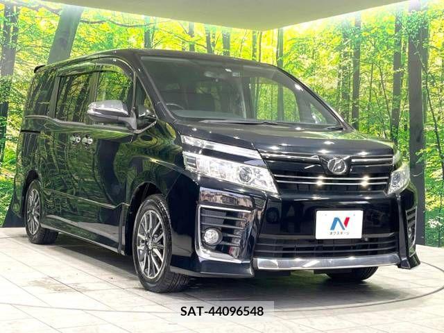 Toyota VOXY 2015-12 289125-17