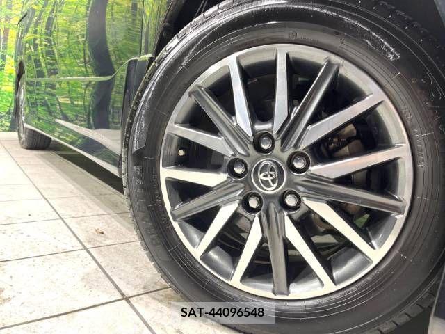 Toyota VOXY 2015-12 289125-14
