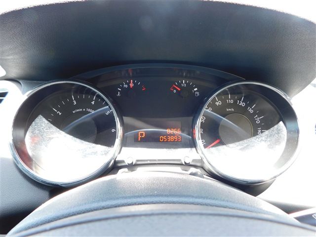 Peugeot 5008 2013-02 2089-23