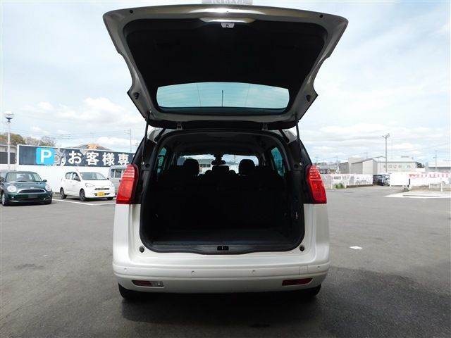 Peugeot 5008 2013-02 2089-6