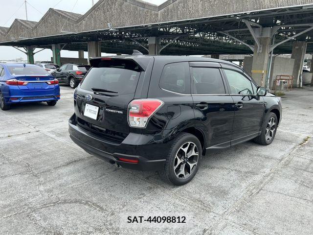 Subaru FORESTER 2017-06 331101-1