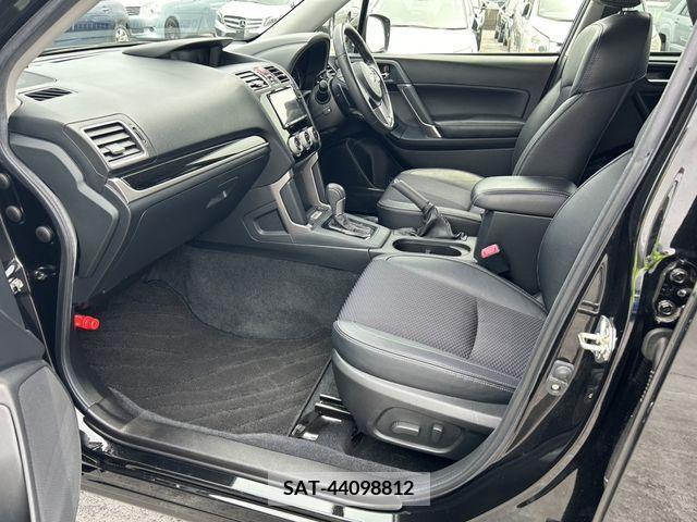 Subaru FORESTER 2017-06 331101-4