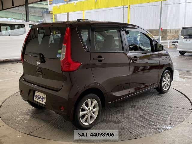 Nissan DAYZ 2017-06 396295-19