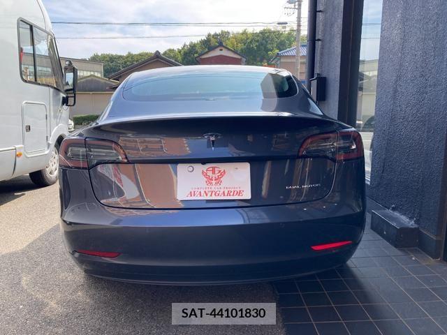 Tesla MODEL 3 2020-01 201507-5