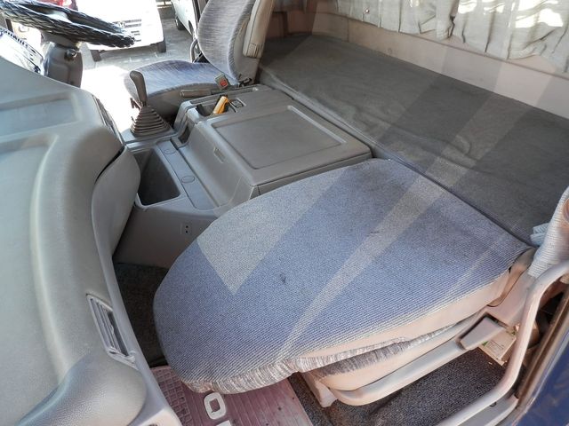 Hino PROFIA 1997-01 184696-28