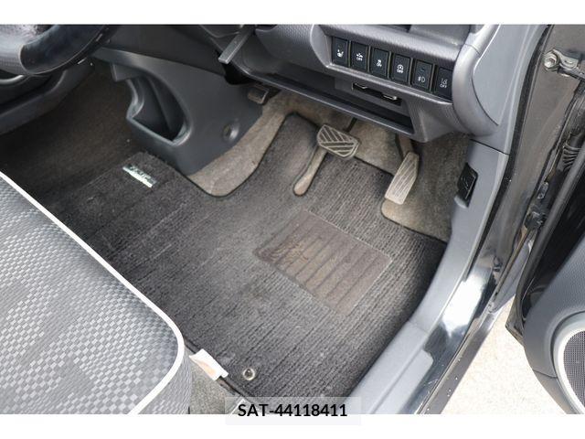 Mazda FLAIR CROSSOVER 2016-11 206004-19
