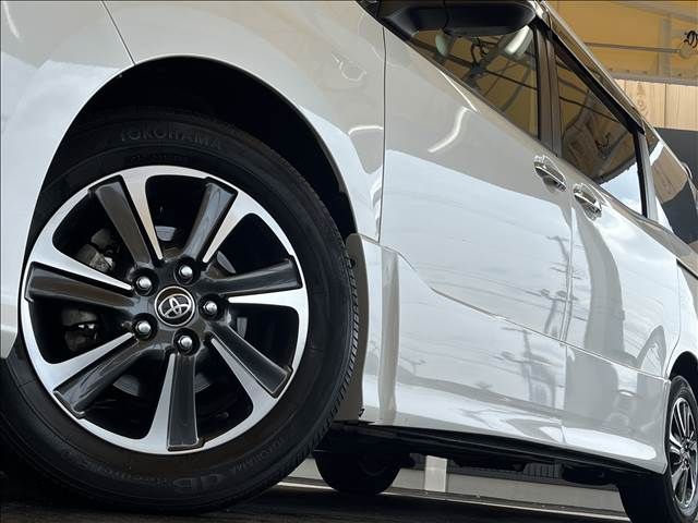 Toyota VOXY 2019-09 8834-19