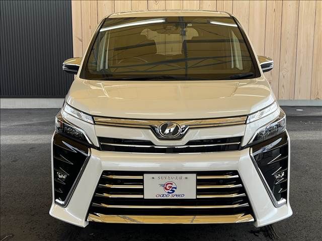 Toyota VOXY 2019-09 8834-12