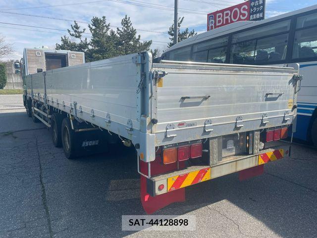 Isuzu GIGA 2012-12 301513-6