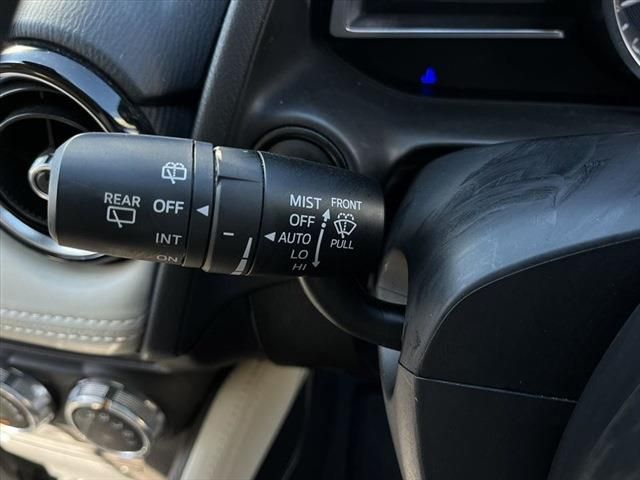 Mazda DEMIO 2014-12 20131-28