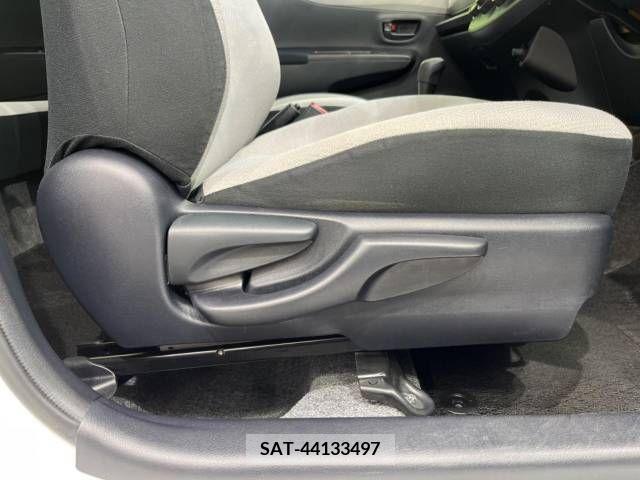 Toyota VITZ 2011-06 288571-8