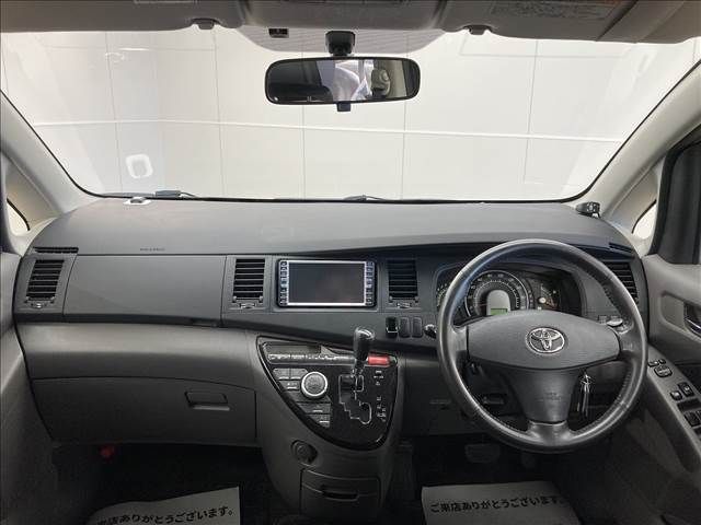 Toyota ISIS 2005-09 193740-1