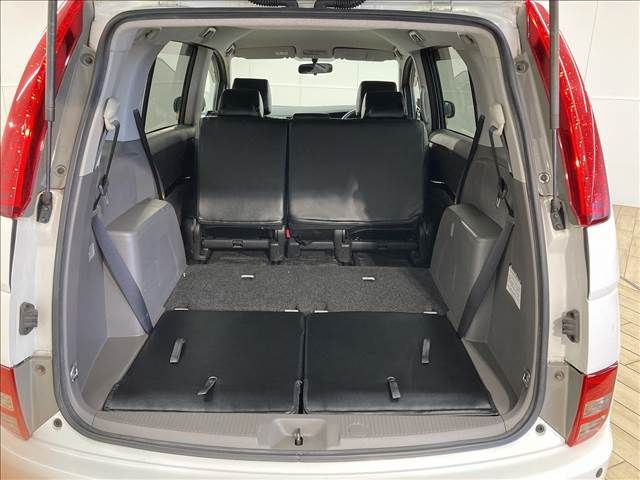 Toyota ISIS 2005-09 193740-13