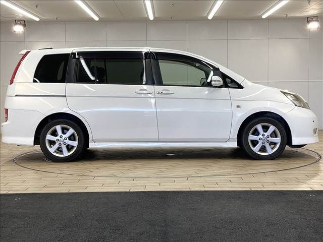Toyota ISIS 2005-09 193740-16