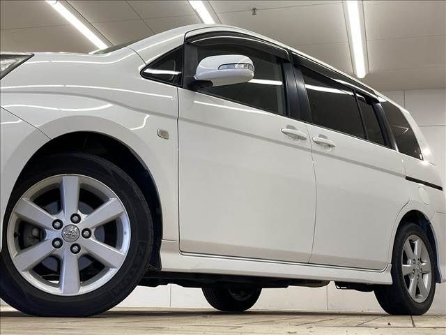 Toyota ISIS 2005-09 193740-19