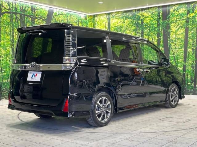 Toyota VOXY 2021-05 184243-18