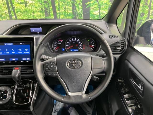 Toyota VOXY 2021-05 184243-12