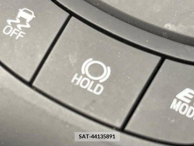 Toyota C-HR 2018-05 323041-7