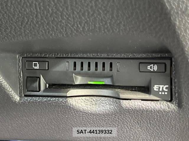 Toyota PRIUS 2022-10 281700-7