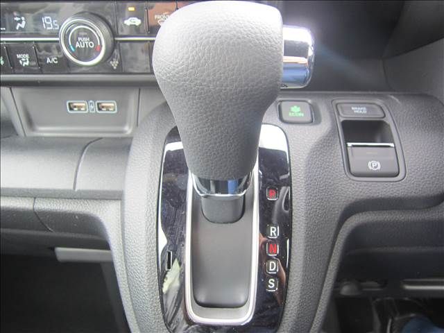 Honda N-WGN 1992-08 3561-8