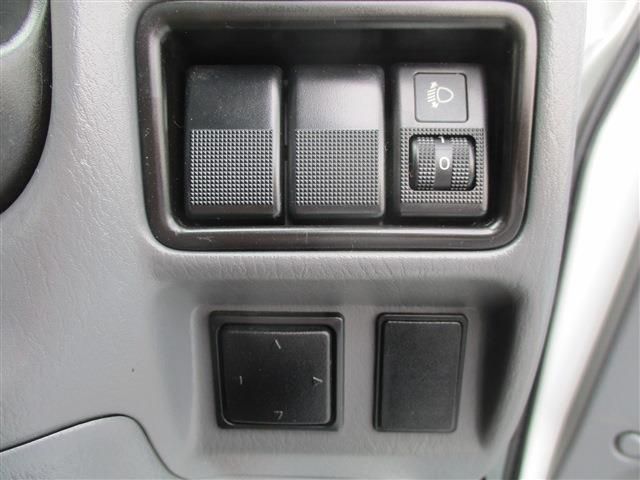 Mazda BONGO TRUCK 2017-10 6008-24