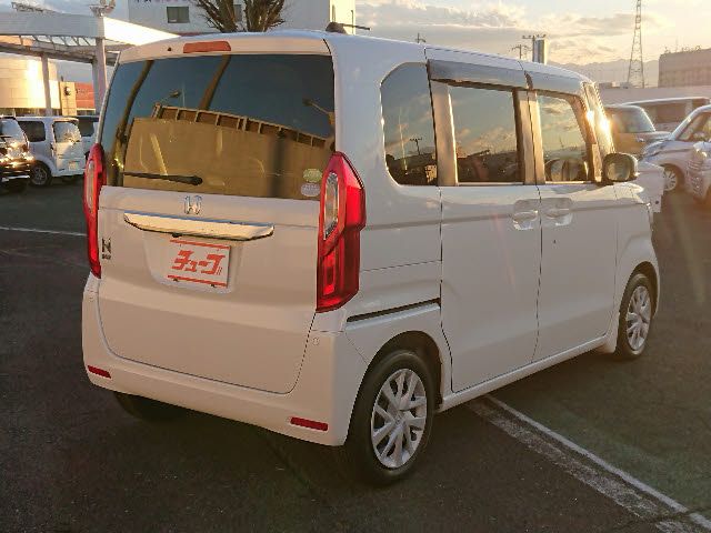 Honda N BOX 2017-09 187694-2